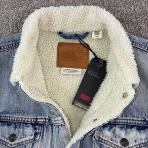 NWT Levi's Mens Size Small Sherpa Lined Insulated‎ Denim Trucker Jacket Snap
